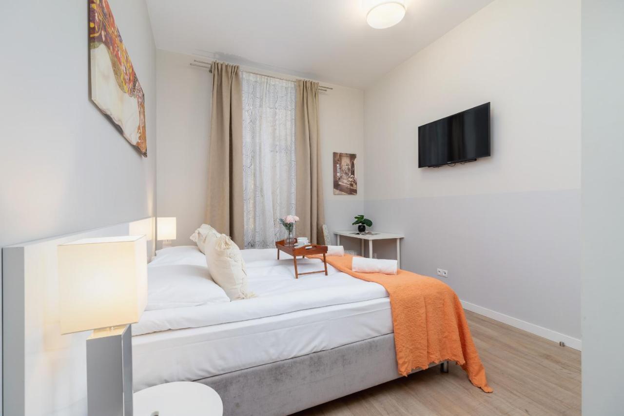 Central Planty Park Apartment Lobzowska By Noclegi Renters Krakov Exteriér fotografie