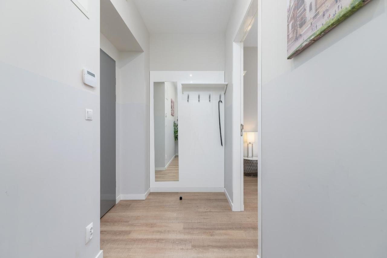 Central Planty Park Apartment Lobzowska By Noclegi Renters Krakov Exteriér fotografie