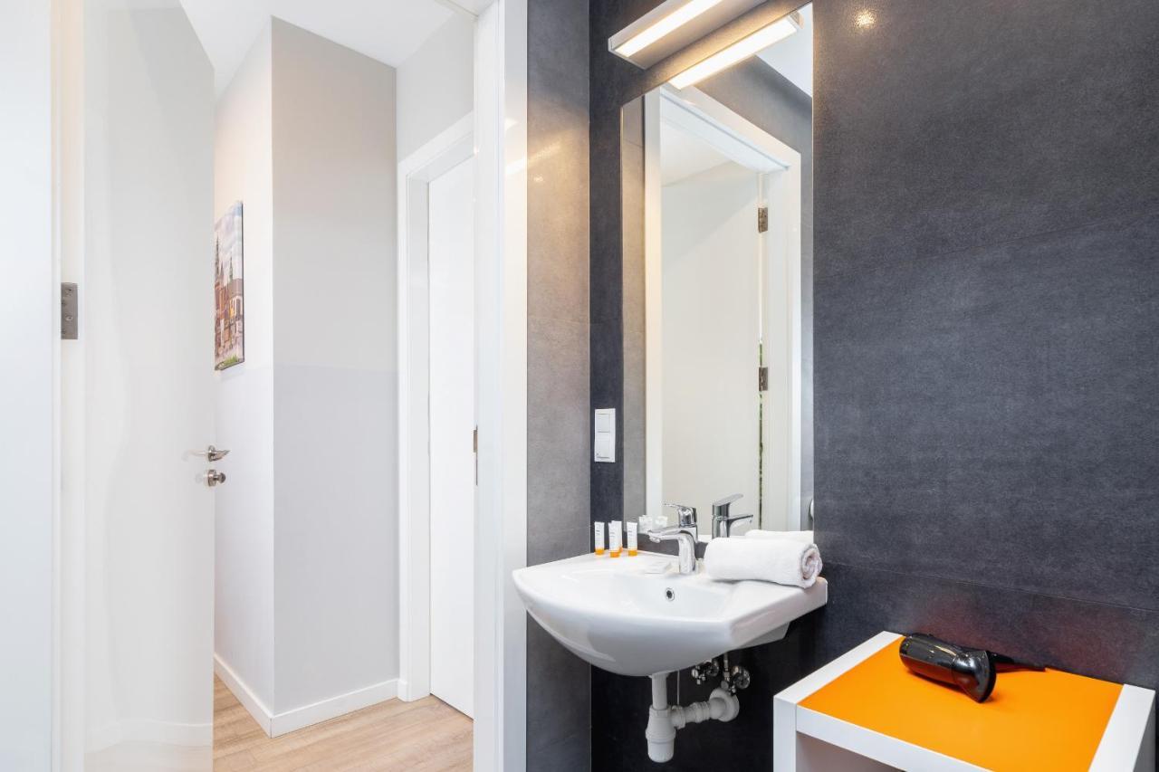 Central Planty Park Apartment Lobzowska By Noclegi Renters Krakov Exteriér fotografie